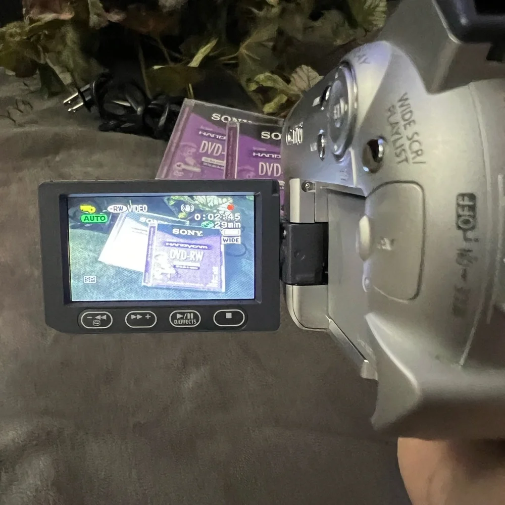 Canon dc100 dvd